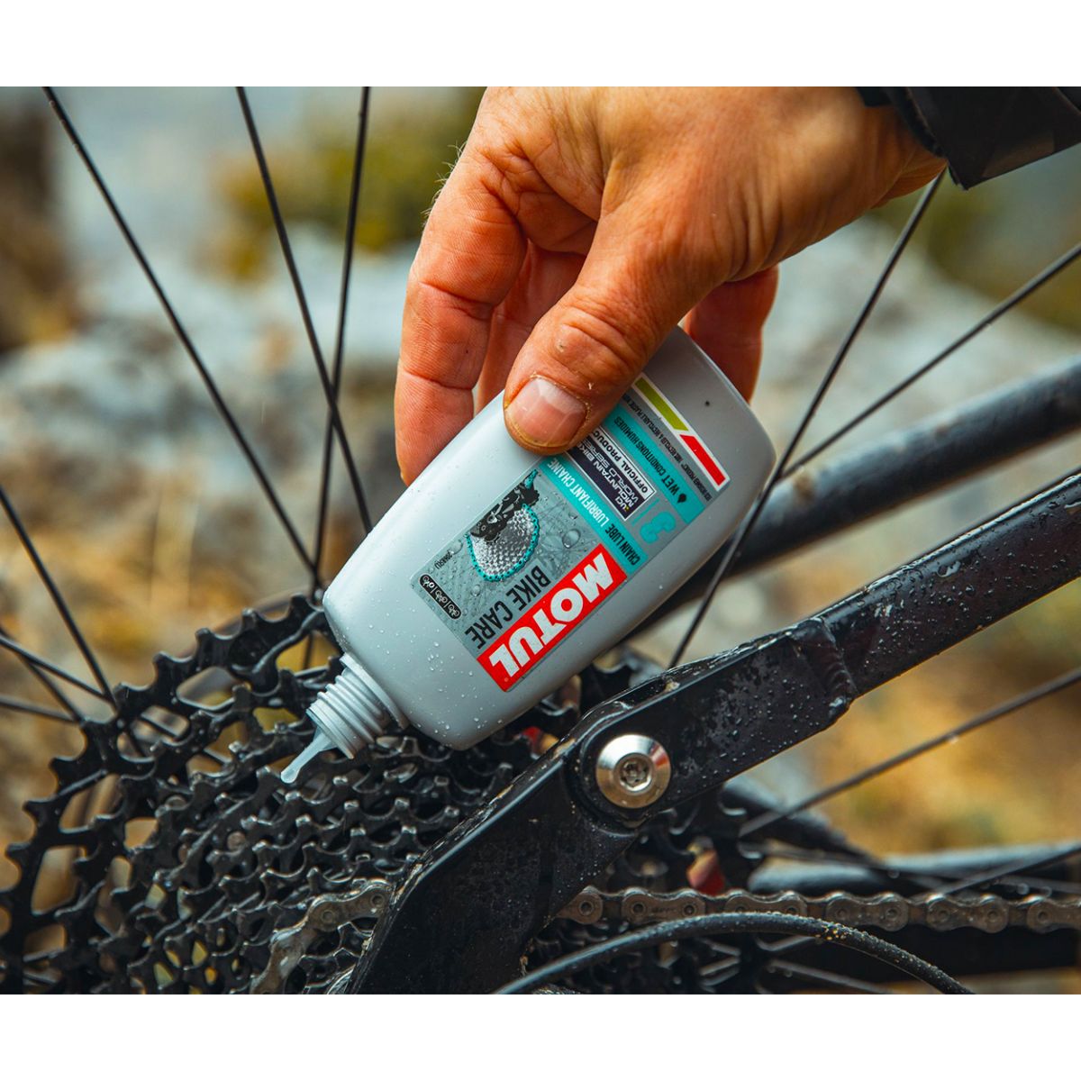 Motul Bike Care Chain Lube Wet Off Road, 100ml